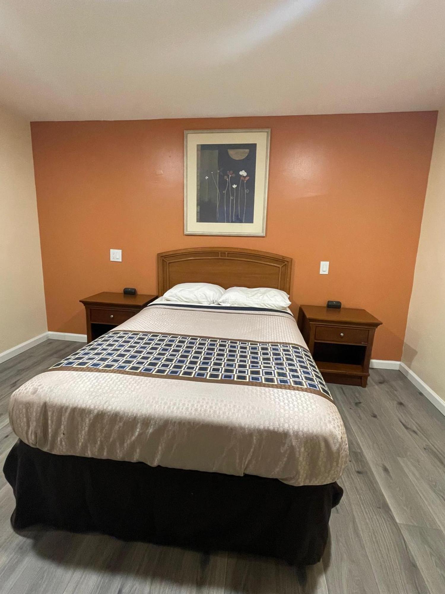 Travelers Motor Lodge North Smithfield Екстер'єр фото