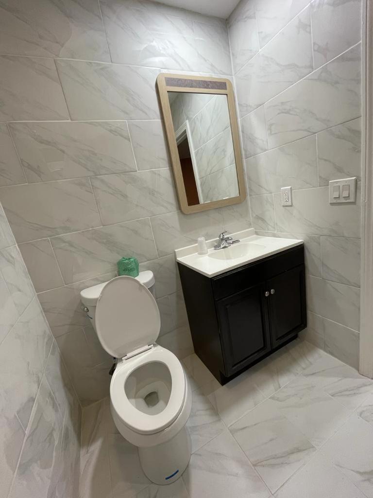 Travelers Motor Lodge North Smithfield Екстер'єр фото