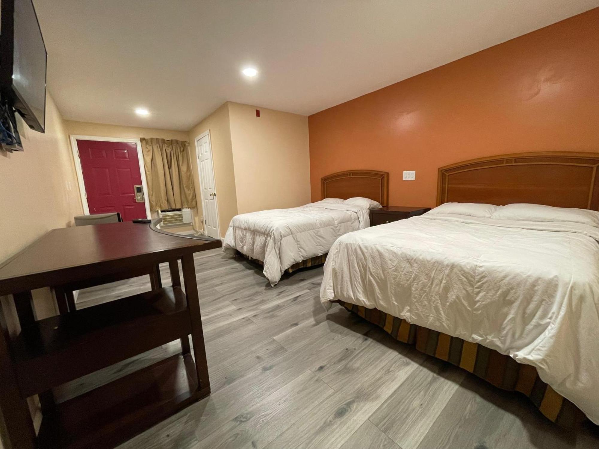 Travelers Motor Lodge North Smithfield Екстер'єр фото