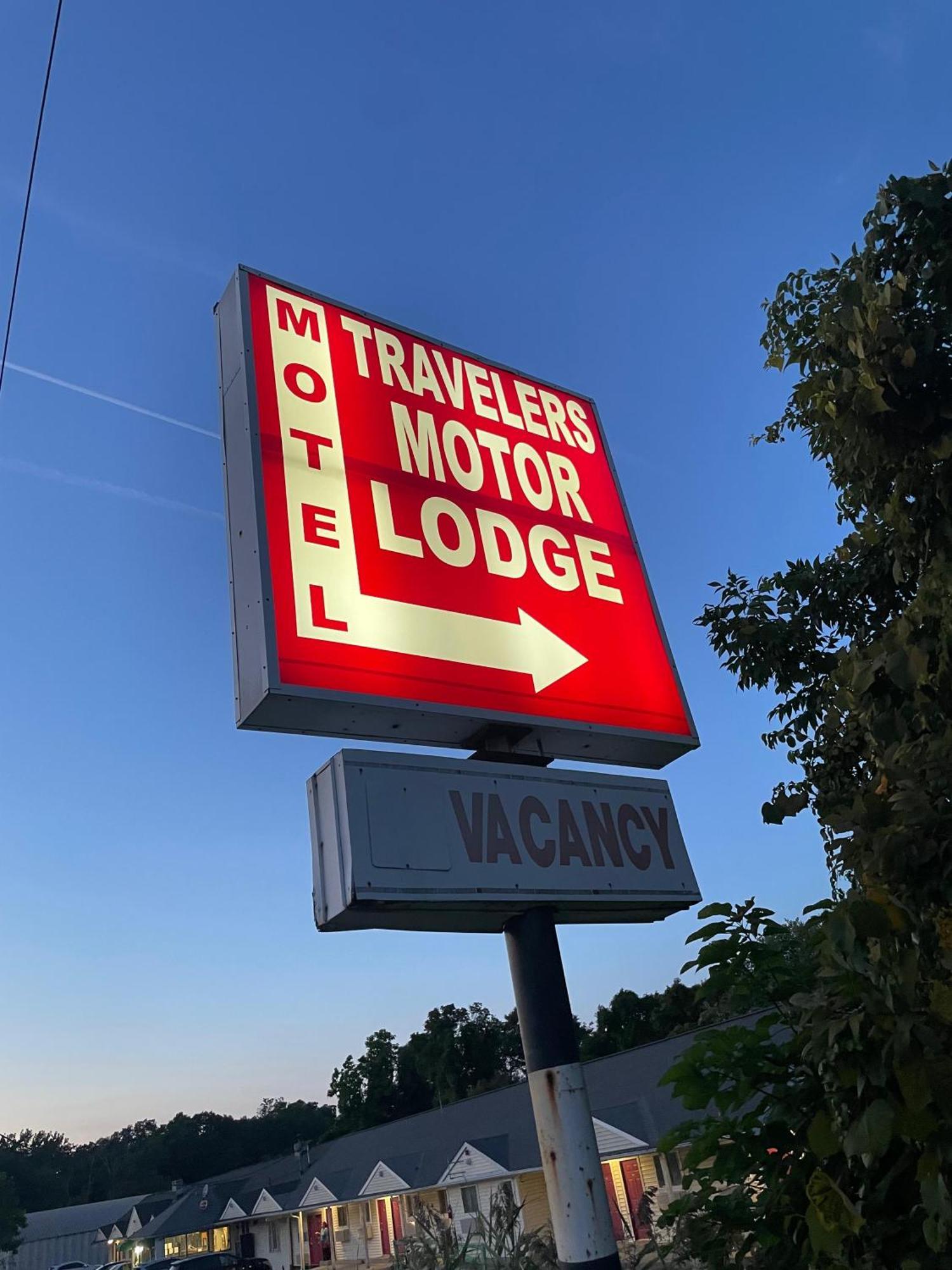 Travelers Motor Lodge North Smithfield Екстер'єр фото